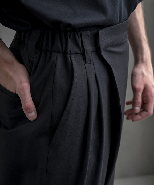 MAISON SPECIAL(メゾンスペシャル)の「テックファブリックフィッシャーマンパンツ【MAISON SPECIAL/メゾンスペシャル】(その他パンツ・メンズ・ブラック・44/46/48)」の2枚目の写真