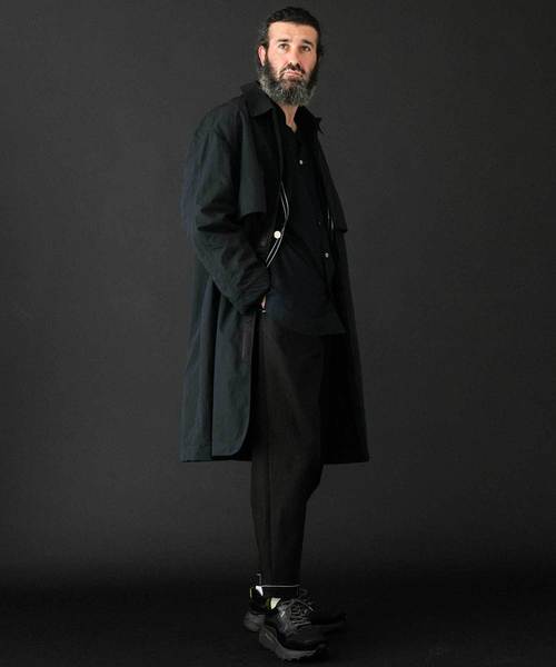 UNITED TOKYO Vネックロングスリーブシャツ ブラック サイズ2 美品 UNITED TOKYO（ユナイテッドトウキョウ）の「Vネックロング