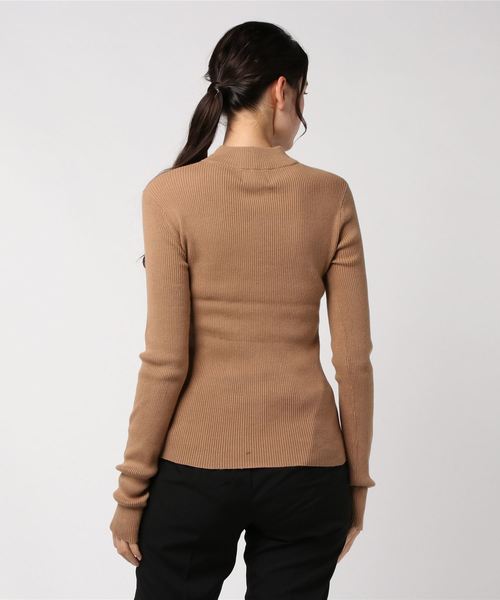 CLANE（クラネ）の「HIGH-NECK RIB KNIT（ニット/セーター・レディース・ブラック/ベージュ/ブラウン/レッド・1/2）」の5枚目の写真