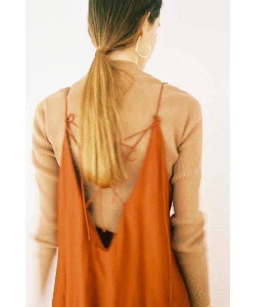 CLANE（クラネ）の「HIGH-NECK RIB KNIT（ニット/セーター・レディース・ブラック/ベージュ/ブラウン/レッド・1/2）」の12枚目の写真