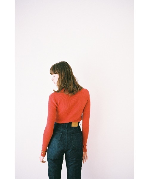 CLANE（クラネ）の「HIGH-NECK RIB KNIT（ニット/セーター・レディース・ブラック/ベージュ/ブラウン/レッド・1/2）」の21枚目の写真