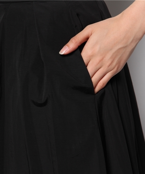 ELFORBR(エルフォーブル)の「ナイロンタフタタックミドルスカート(スカート・レディース・カーキ/ブラック・38/36)」の19枚目の写真