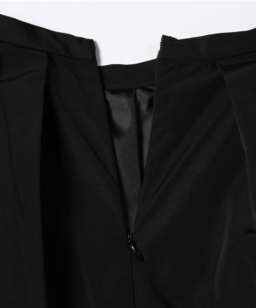 ELFORBR(エルフォーブル)の「ナイロンタフタタックミドルスカート(スカート・レディース・カーキ/ブラック・38/36)」の11枚目の写真