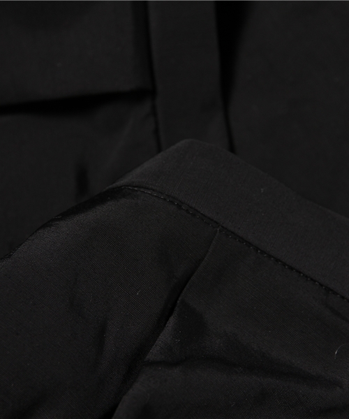 ELFORBR(エルフォーブル)の「ナイロンタフタタックミドルスカート(スカート・レディース・カーキ/ブラック・38/36)」の13枚目の写真