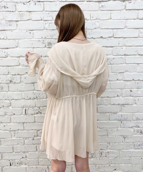 one after another NICE CLAUP(ワンアフターアナザーナイスクラップ)の「ビスチェセットシフォンパーカー(アンサンブル・レディース・アイボリー/ミント/モカ・FREE)」の16枚目の写真