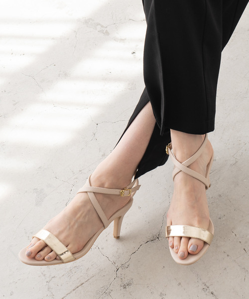 AmiAmi（アミアミ）の「ピンヒールクロスストラップサンダル（サンダル・レディース・アッシュグレー/ブラック/ゴールド/アイボリー/レオパード/パイソン/グリーン/ブラック系その他/ネイビー/シルバー・LL/S/M/L）」の8枚目の写真