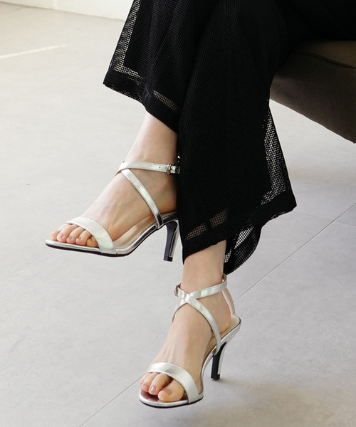 AmiAmi（アミアミ）の「ピンヒールクロスストラップサンダル（サンダル・レディース・アッシュグレー/ブラック/ゴールド/アイボリー/レオパード/パイソン/グリーン/ブラック系その他/ネイビー/シルバー・LL/S/M/L）」の17枚目の写真