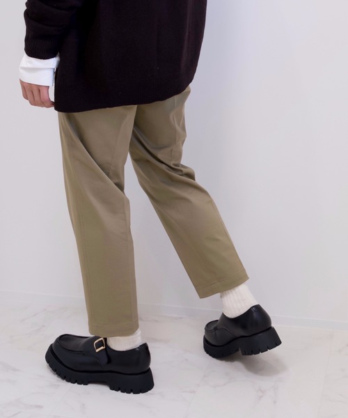 unlow（アンロー）の「【WEARISTA 心】ワンダーシェイプテーパードスラックス（スラックス・メンズ・ベージュ/ブラック・M/S）」の2枚目の写真