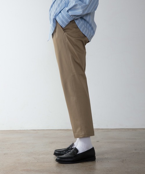unlow（アンロー）の「【WEARISTA 心】ワンダーシェイプテーパードスラックス（スラックス・メンズ・ベージュ/ブラック・M/S）」の5枚目の写真