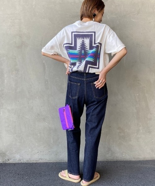 PENDLETON（ペンドルトン）の「【OCEANS 6月号掲載】[PENDLETON/ペンドルトン] 別注 バックプリントショートスリーブＴシャツ（Tシャツ/カットソー・レディース・ブラック/グレー/ブラック系その他/ブラック系その他2/ホワイト/ベージュ/ホワイト系その他/ホワイト系その他2・M/L/XL/S）」の3枚目の写真