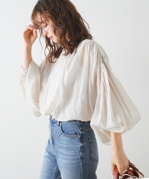 Futier land(フューティアランド)の「シアーバルーン袖ハイネックブラウス(シャツ/ブラウス・レディース・グリーン/ブルー/パープル/オフホワイト/ベージュ系その他・FREE)」の22枚目の写真