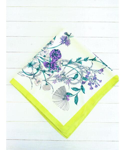 Green　Parks（グリーンパークス）の「フラワー柄スカーフ＊（ストール/ショール・レディース・ライム/ネイビー/グリーン・FREE）」の5枚目の写真