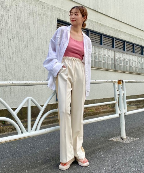 Kastane（カスタネ）の「パイピングスクエアタンク（タンクトップ・レディース・アイボリー/グリーン/オレンジ/ピンク/オフホワイト・FREE）」の7枚目の写真