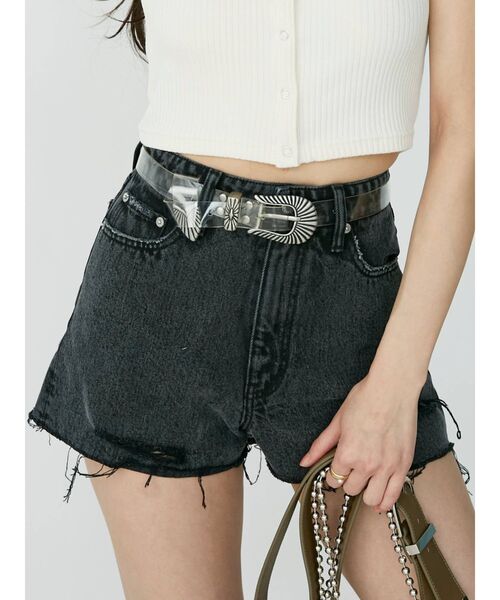 EVRIS（エヴリス）の「HEMハイダメージデニムショートパンツ（デニムパンツ・レディース・ホワイト/ブラック/ベージュ・SMALL/MEDIUM）」の3枚目の写真