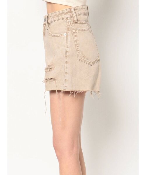 EVRIS（エヴリス）の「HEMハイダメージデニムショートパンツ（デニムパンツ・レディース・ホワイト/ブラック/ベージュ・SMALL/MEDIUM）」の16枚目の写真