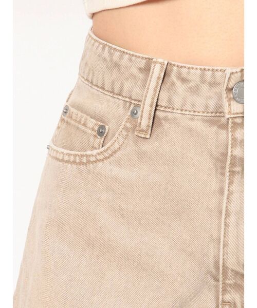 EVRIS（エヴリス）の「HEMハイダメージデニムショートパンツ（デニムパンツ・レディース・ホワイト/ブラック/ベージュ・SMALL/MEDIUM）」の8枚目の写真