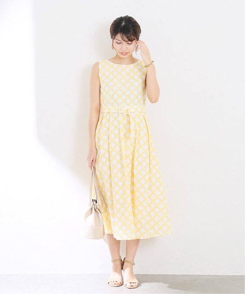 La TOTALITE(ラトータリテ)の「CanCam6月号掲載 まい(chay)コラボブロックチェックタックワンピース◆(ワンピース・レディース・ホワイト/ブラック/ピンク/ホワイト×イエロー・38/36)」の5枚目の写真