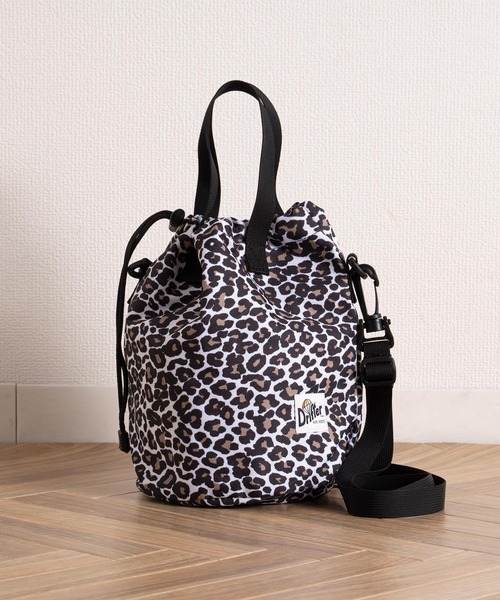 Drifter（ドリフター）の「DRIFTER / ドリフター 巾着バッグ DRIFTER 1200 NSZ SEM（ショルダーバッグ・レディース・その他4/その他5/その他6/ブラック/タン/その他1/その他2/その他3・FREE）」の7枚目の写真