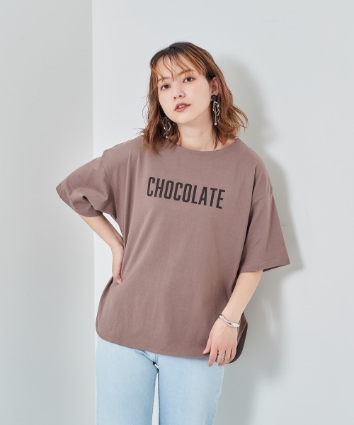 e.r.g*（イーアールジー）の「ラテカラー　ラウンドロゴＴｅｅ（Tシャツ/カットソー・レディース・ブラック/ブラウン/オフホワイト/カーキ/イエロー・M）」の3枚目の写真
