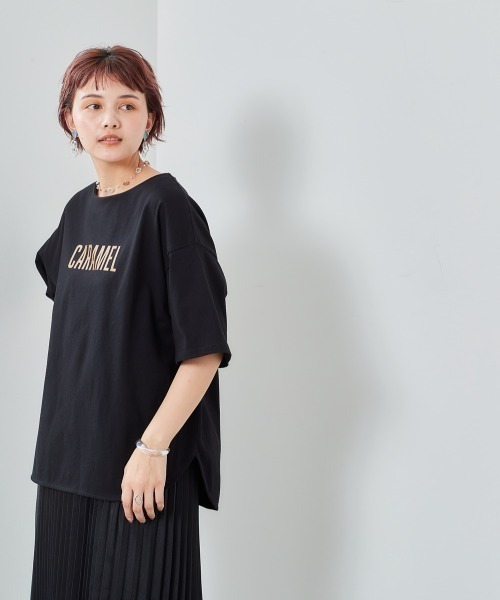 e.r.g*（イーアールジー）の「ラテカラー　ラウンドロゴＴｅｅ（Tシャツ/カットソー・レディース・ブラック/ブラウン/オフホワイト/カーキ/イエロー・M）」の1枚目の写真