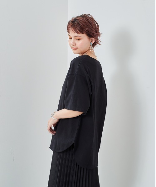 e.r.g*（イーアールジー）の「ラテカラー　ラウンドロゴＴｅｅ（Tシャツ/カットソー・レディース・ブラック/ブラウン/オフホワイト/カーキ/イエロー・M）」の19枚目の写真