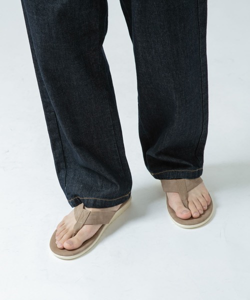 ITEMS URBANRESEARCH（アイテムズ アーバンリサーチ）の「エコレザートングサンダル（サンダル・メンズ・ピンク/ベージュ/グリーン/ブラック・26.5/27.5）」の14枚目の写真