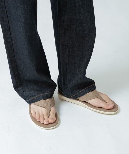 ITEMS URBANRESEARCH（アイテムズ アーバンリサーチ）の「エコレザートングサンダル（サンダル・メンズ・ピンク/ベージュ/グリーン/ブラック・26.5/27.5）」の5枚目の写真