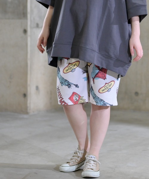 JOHN'S CLOSET（ジョンズクローゼット）の「【2】型押しワッフル 総柄プリントショーツ（その他パンツ・メンズ・ホワイト/ブラック/ネイビー/ネイビー系/ホワイト系その他・MEDIUM/LARGE）」の2枚目の写真