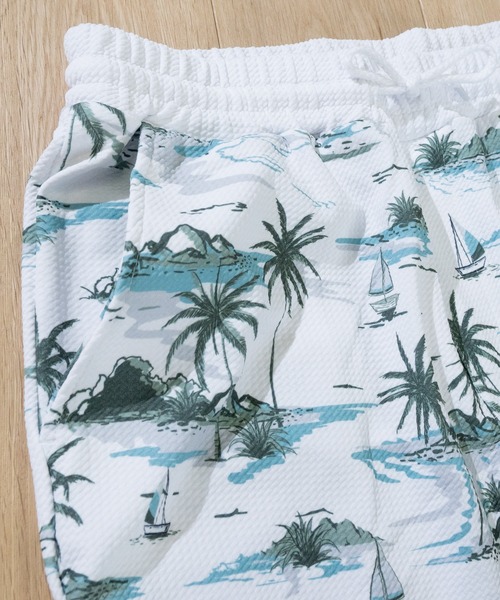 JOHN'S CLOSET（ジョンズクローゼット）の「【2】型押しワッフル 総柄プリントショーツ（その他パンツ・メンズ・ホワイト/ブラック/ネイビー/ネイビー系/ホワイト系その他・MEDIUM/LARGE）」の8枚目の写真