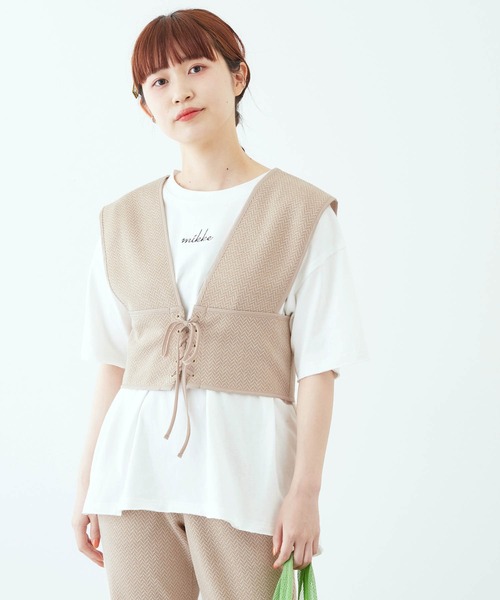 mikke（ミッケ）の「ヘリンボーンクロップドビスチェ/ベスト（ベスト・レディース・ブラック/ベージュ/ブラウン/カーキ・FREE）」の15枚目の写真