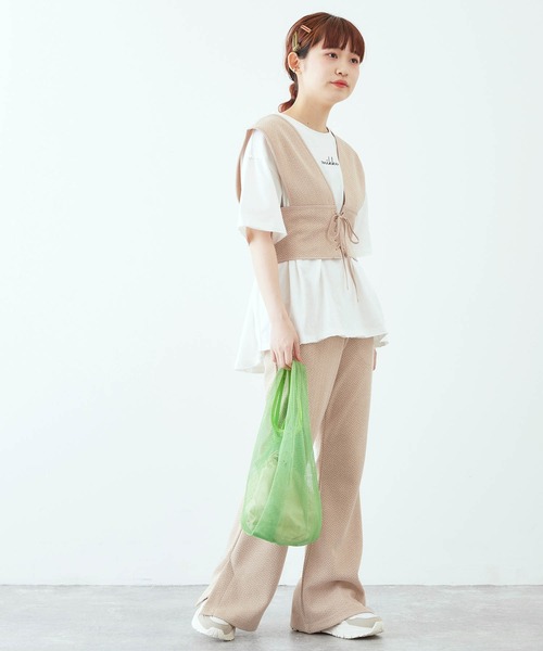 mikke（ミッケ）の「ヘリンボーンクロップドビスチェ/ベスト（ベスト・レディース・ブラック/ベージュ/ブラウン/カーキ・FREE）」の17枚目の写真