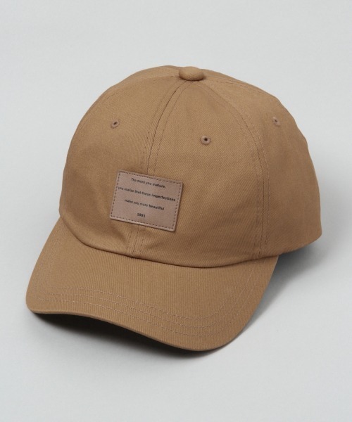 JEANASIS(ジーナシス)の「レタリングキャップ/215989(キャップ・レディース・ホワイト/ライトブルー/ブラウン/ブラック・FREE)」の4枚目の写真