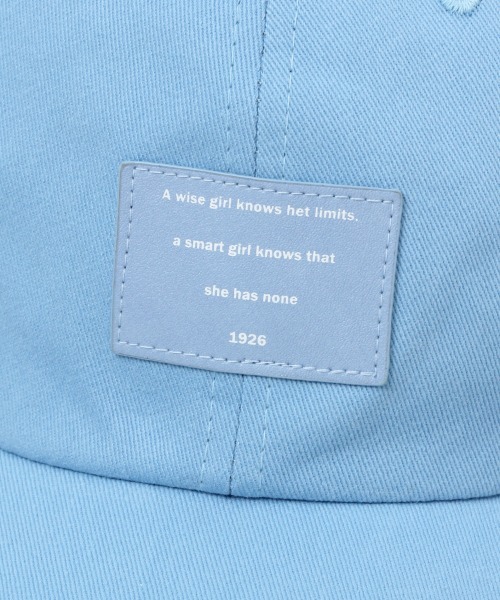 JEANASIS(ジーナシス)の「レタリングキャップ/215989(キャップ・レディース・ホワイト/ライトブルー/ブラウン/ブラック・FREE)」の6枚目の写真