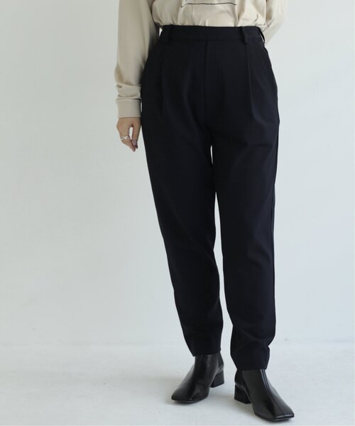 MJUKA.（ミューカ）の「タックパンツ　モナルーチェ2WAYトロ（その他パンツ・レディース・ブラック/ベージュ/マスタード・SMALL/MEDIUM/X-SMALL）」の2枚目の写真
