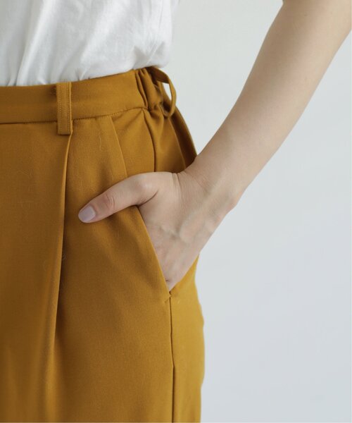 MJUKA.（ミューカ）の「タックパンツ　モナルーチェ2WAYトロ（その他パンツ・レディース・ブラック/ベージュ/マスタード・SMALL/MEDIUM/X-SMALL）」の14枚目の写真