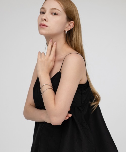 CEMONEMO（セモネモ）の「ダブル ウェーブ メタルバングル（バングル/リストバンド・レディース・シルバー/ゴールド・FREE）」の11枚目の写真