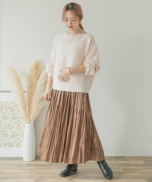 ITEMS URBANRESEARCH（アイテムズ アーバンリサーチ）の「シャイニープリーツスカート（スカート・レディース・ライトブラウン/グリーン系その他/ピンクベージュ/チャコールグレー・FREE）」の15枚目の写真