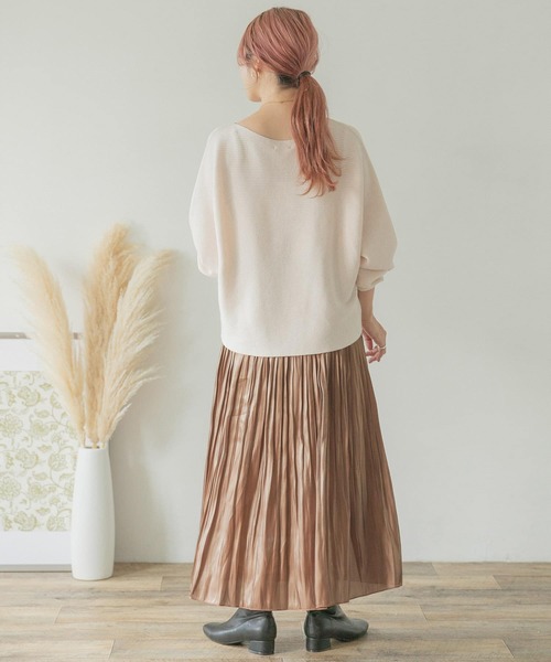 ITEMS URBANRESEARCH（アイテムズ アーバンリサーチ）の「シャイニープリーツスカート（スカート・レディース・ライトブラウン/グリーン系その他/ピンクベージュ/チャコールグレー・FREE）」の9枚目の写真