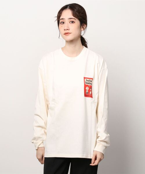 PEANUTS(ピーナッツ)の「【PEANUTS/ピーナッツ】スヌーピー バックプリント ビッグシルエット 長袖Tシャツ(Tシャツ/カットソー・レディース・チャコールグレー/オフホワイト/イエロー/ミント・M/L/XL)」の16枚目の写真