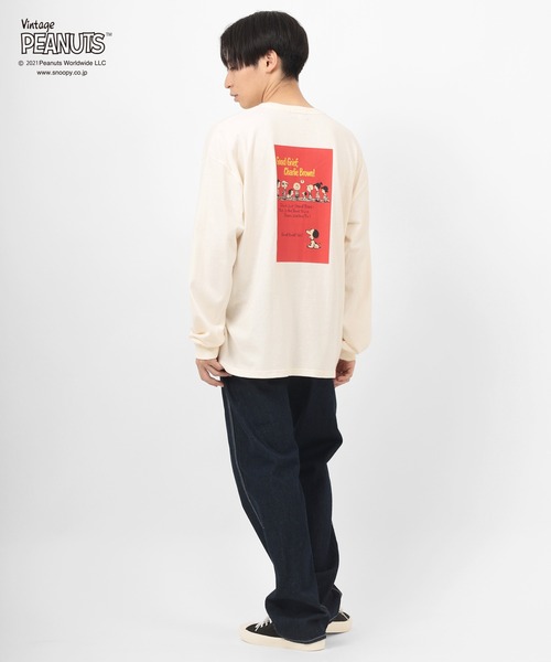 PEANUTS(ピーナッツ)の「【PEANUTS/ピーナッツ】スヌーピー バックプリント ビッグシルエット 長袖Tシャツ(Tシャツ/カットソー・レディース・チャコールグレー/オフホワイト/イエロー/ミント・M/L/XL)」の8枚目の写真