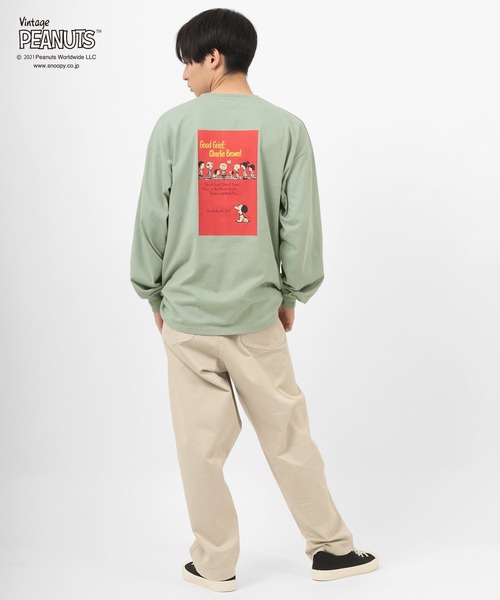 PEANUTS(ピーナッツ)の「【PEANUTS/ピーナッツ】スヌーピー バックプリント ビッグシルエット 長袖Tシャツ(Tシャツ/カットソー・レディース・チャコールグレー/オフホワイト/イエロー/ミント・M/L/XL)」の19枚目の写真