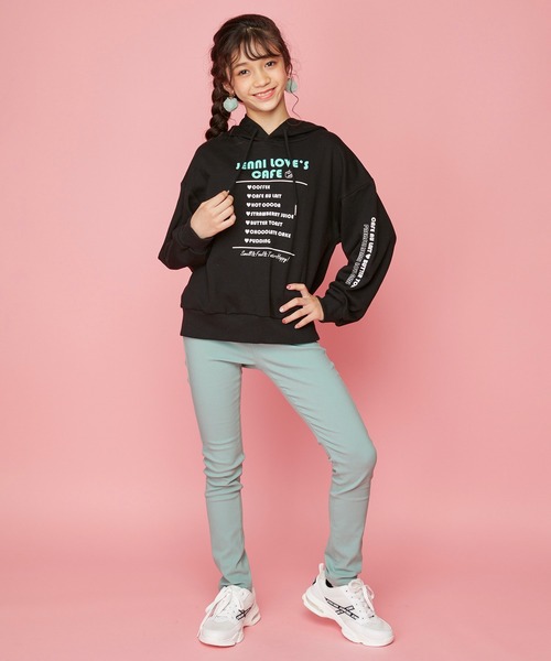 JENNI love（ジェニィラブ）の「バックスリットパーカー（パーカー・キッズ・ブラック/オフホワイト/ピンク・130cm/140cm/150cm/160cm）」の8枚目の写真