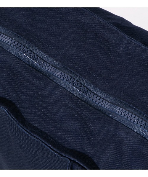 APPLEBUM(アップルバム)の「Gradation Logo Zip Totebag (Knickerbocker)(トートバッグ・メンズ・ネイビー・FREE)」の10枚目の写真