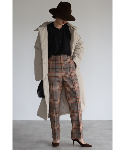 スタンドカラーダウンコート