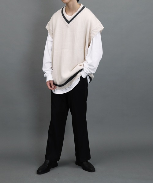 air tokyo sellection(エアートウキョウセレクション)の「【ユニセックスで着用可能】アクリル バルキー チルデン ニットベスト(ベスト・メンズ・チャコールグレー/オフホワイト/サックスブルー・MEDIUM/LARGE/X-LARGE)」の5枚目の写真