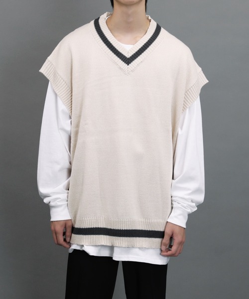 air tokyo sellection(エアートウキョウセレクション)の「【ユニセックスで着用可能】アクリル バルキー チルデン ニットベスト(ベスト・メンズ・チャコールグレー/オフホワイト/サックスブルー・MEDIUM/LARGE/X-LARGE)」の21枚目の写真