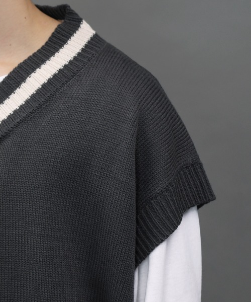 air tokyo sellection(エアートウキョウセレクション)の「【ユニセックスで着用可能】アクリル バルキー チルデン ニットベスト(ベスト・メンズ・チャコールグレー/オフホワイト/サックスブルー・MEDIUM/LARGE/X-LARGE)」の16枚目の写真