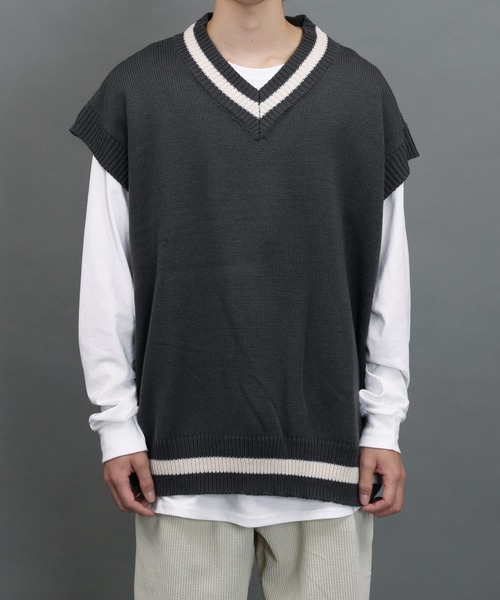 air tokyo sellection(エアートウキョウセレクション)の「【ユニセックスで着用可能】アクリル バルキー チルデン ニットベスト(ベスト・メンズ・チャコールグレー/オフホワイト/サックスブルー・MEDIUM/LARGE/X-LARGE)」の18枚目の写真