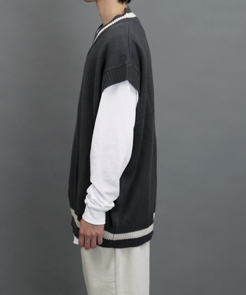 air tokyo sellection(エアートウキョウセレクション)の「【ユニセックスで着用可能】アクリル バルキー チルデン ニットベスト(ベスト・メンズ・チャコールグレー/オフホワイト/サックスブルー・MEDIUM/LARGE/X-LARGE)」の19枚目の写真
