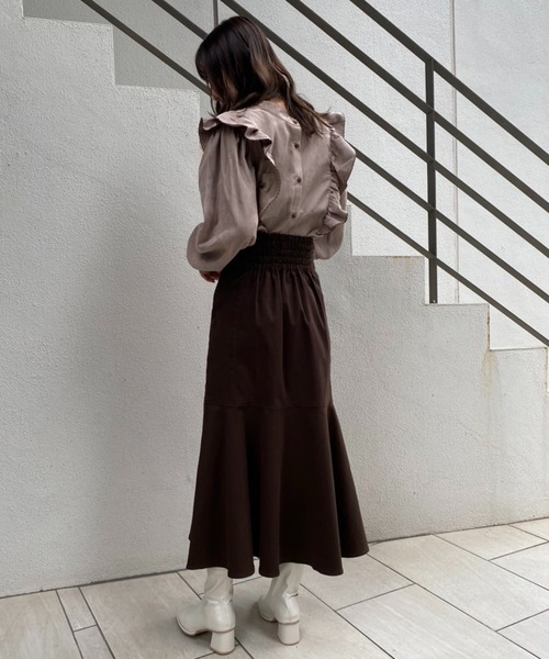 one after another NICE CLAUP（ワンアフターアナザーナイスクラップ）の「前後2Wayで着こなしの幅が広がる！配色ピコレースフリルブラウス（シャツ/ブラウス・レディース・アイボリー/ブラック/グレイッシュベージュ・FREE）」の10枚目の写真